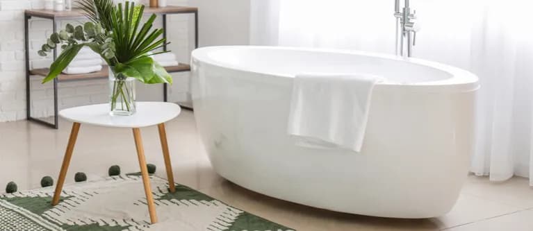 Wanna wolnostojąca konglomerat czy akryl - co wybrać, by nie żałować?