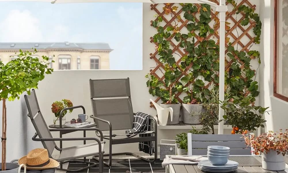 Jak ozdobić ścianę na balkonie: 10 kreatywnych pomysłów na przestrzeń