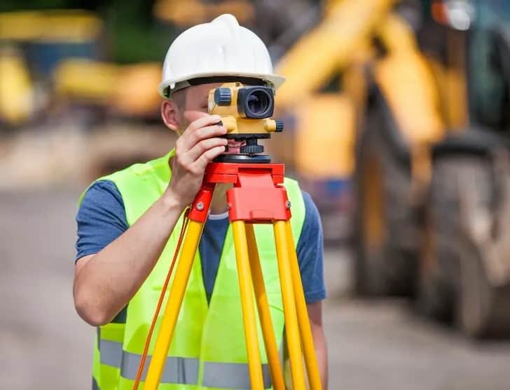 Ile kosztuje biegły sądowy geodeta? Sprawdź ceny i ukryte koszty