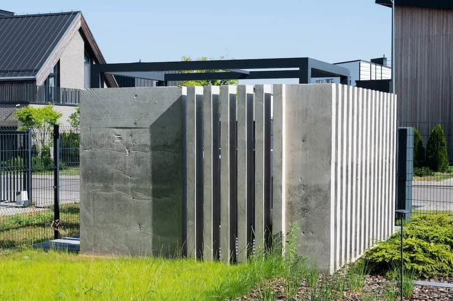 Jak zrobić ogrodzenie z betonu architektonicznego - uniknij najczęstszych błędów Jak zrobić ogrodzenie z betonu architektonicznego - uniknij najczęstszych błędów