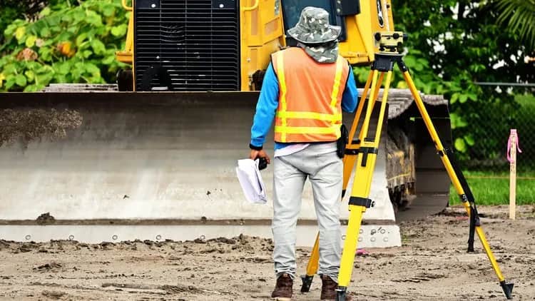 Geodeta kto to? Rola, odpowiedzialności i wymagania zawodu