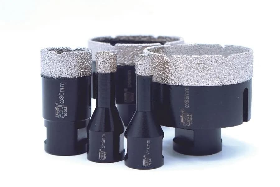 Jaką otwornicę do gresu wybrać, aby uniknąć pęknięć i kosztów?